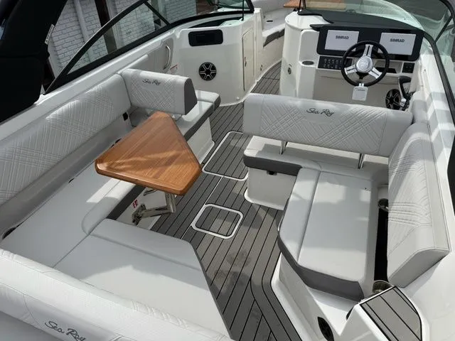 Slide: The Image of Sea Ray SDX 250 Surf 2026 - 19