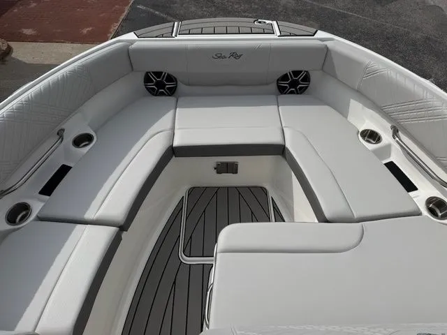 Slide: The Image of Sea Ray SDX 250 Surf 2026 - 8