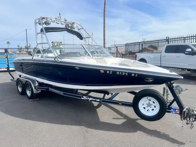 Slide: The Image of Supra Launch 22 SSV 2004 - 4