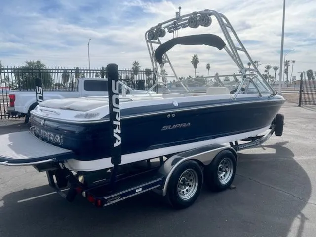 Slide: The Image of Supra Launch 22 SSV 2004 - 6