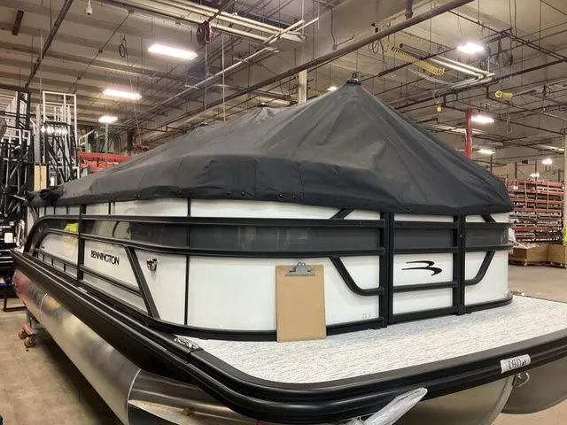 Slide: The Image of Bennington 22 SSR Luxe 2026 - 2