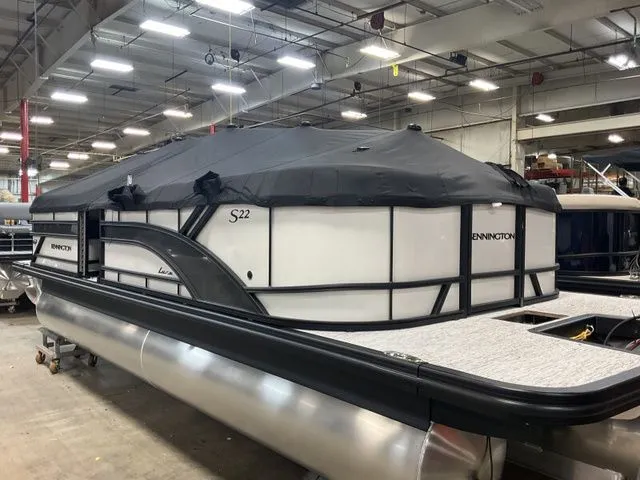 Slide: The Image of Bennington 22 SSR Luxe 2026 - 3