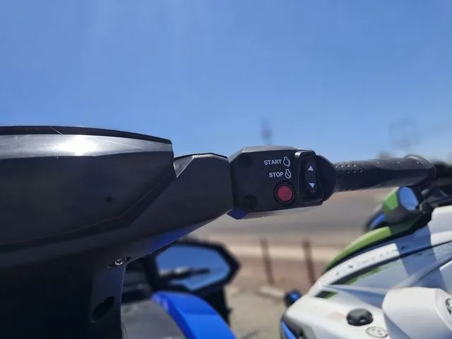 Slide: The Image of Close-up of Yamaha WaveRunner VX Limited 2026 handlebar controls. - 10