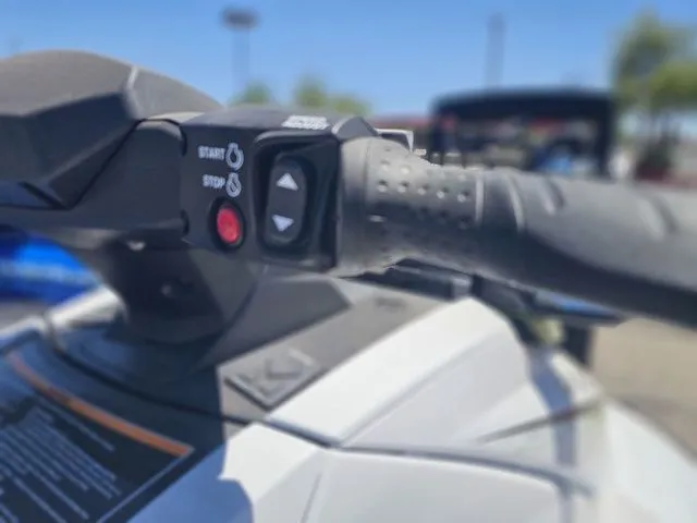 Slide: The Image of Close-up of 2026 Yamaha WaveRunner VX handlebar. - 9