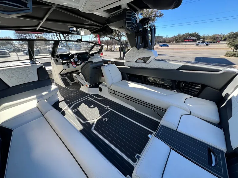 Slide: The Image of Nautique Super Air Nautique G25 Paragon 2022 - 13