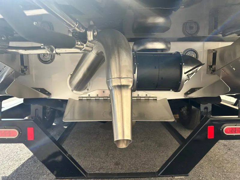 Slide: The Image of Tigé 24RZX 2025 - 5