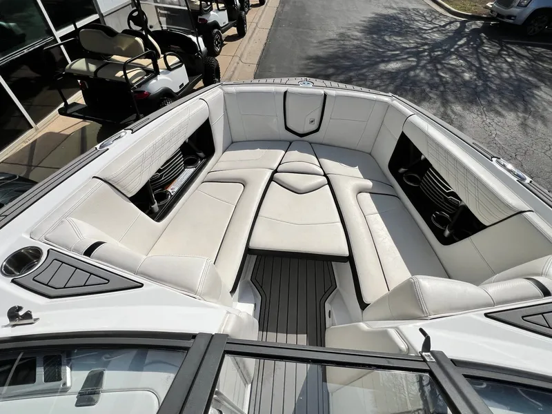 Slide: The Image of Nautique G23 2018 - 14