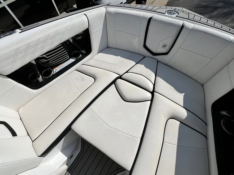 Slide: The Image of Nautique G23 2018 - 18