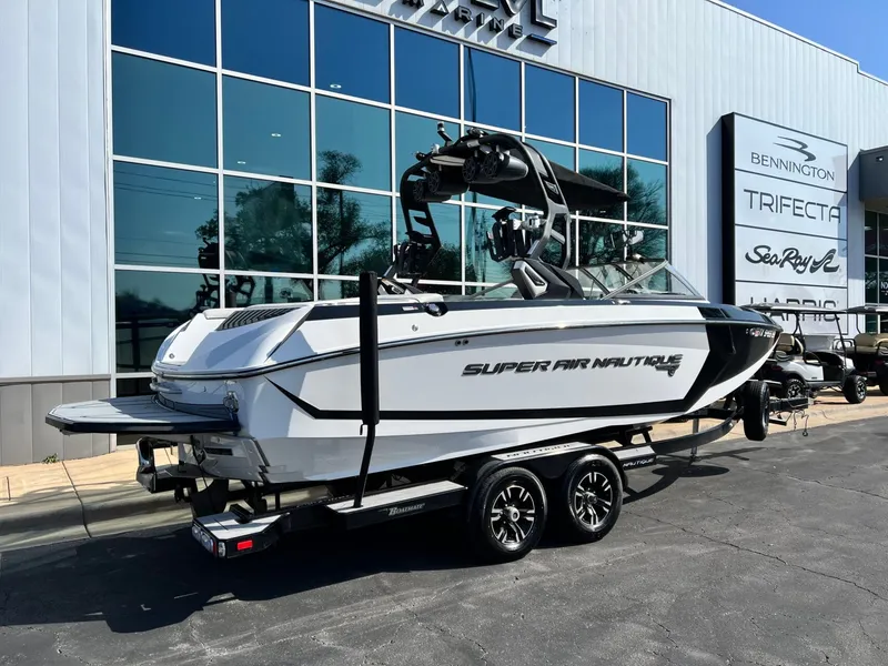 Slide: The Image of Nautique G23 2018 - 3