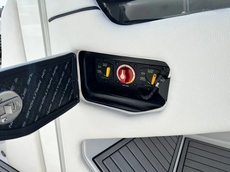 Slide: The Image of Nautique G23 2018 - 33