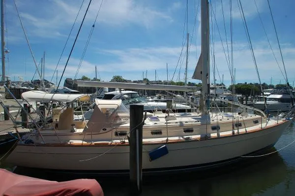 Slide: The Image of Island Packet 440 2006 - 1