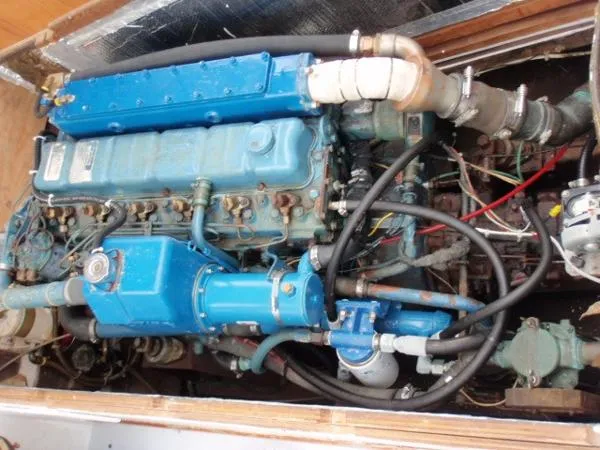 Slide: The Image of Dickerson Downeast Cruiser 1981 - 10