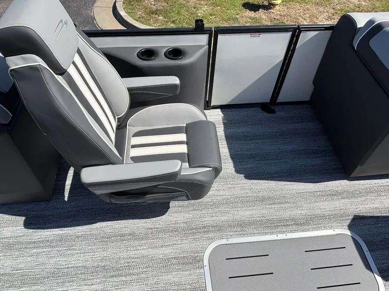 Slide: The Image of Bennington 22 SSR Sport 2026 - 24