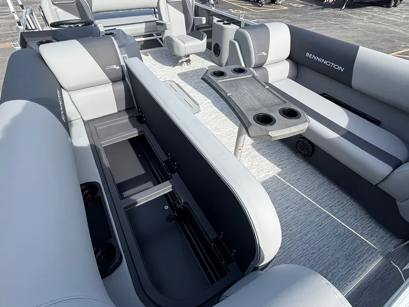 Slide: The Image of Bennington 22 SSB Base 2026 - 15