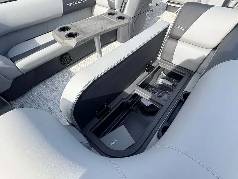 Slide: The Image of Bennington 22 SSB Base 2026 - 17