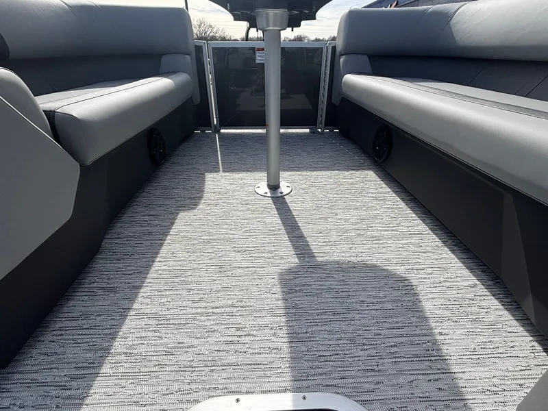 Slide: The Image of Bennington 22 SSB Base 2026 - 19