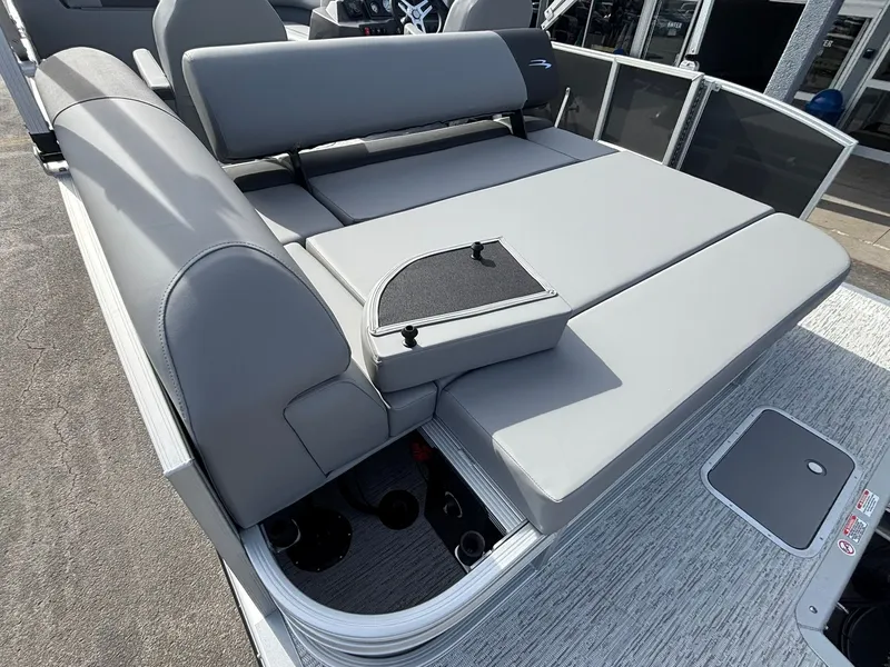 Slide: The Image of Bennington 22 SSB Base 2026 - 29