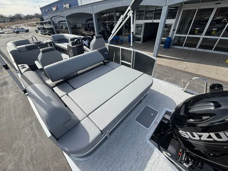 Slide: The Image of Bennington 22 SSB Base 2026 - 34