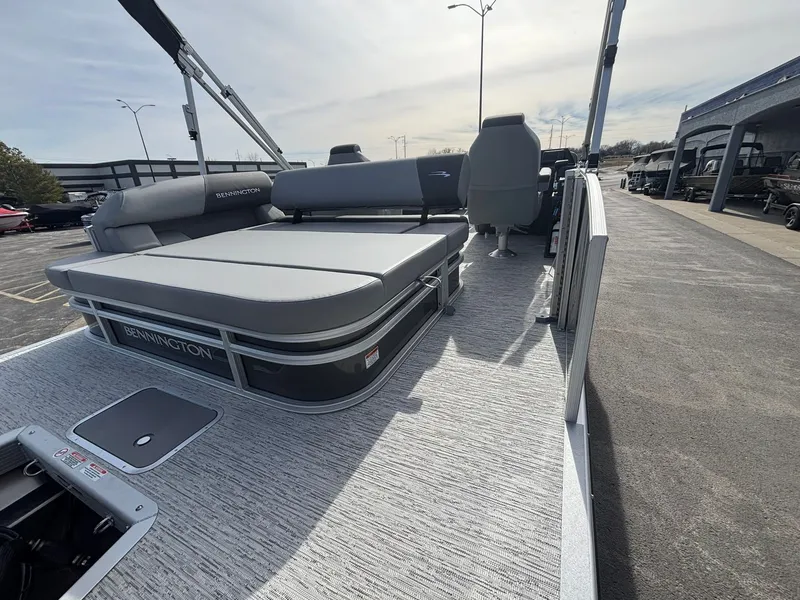 Slide: The Image of Bennington 22 SSB Base 2026 - 36