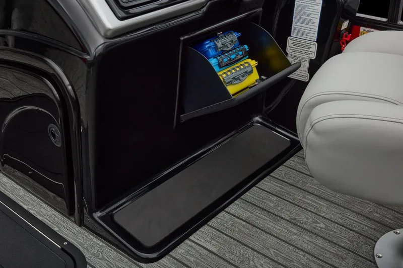 Slide: The Image of Ranger 223F 2026 - 32