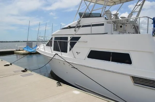Slide: The Image of Tollycraft Sport Yacht 39 1991 - 6