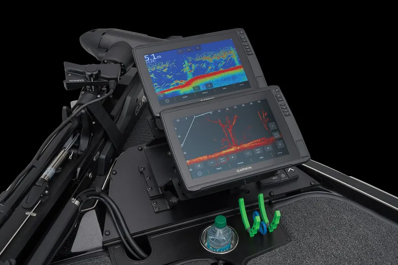 Slide: The Image of Ranger Z521 2025 - 15