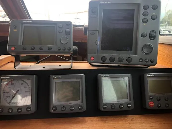Slide: The Image of Nauticat 32 1991 - 7
