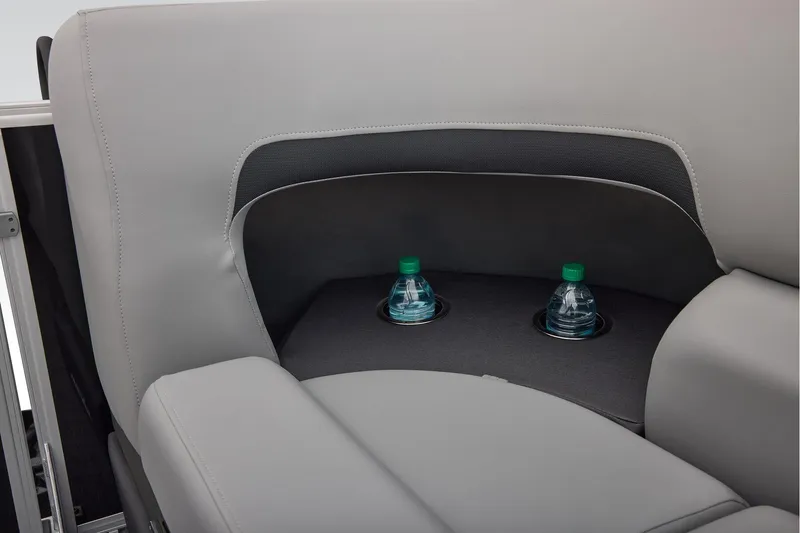 Slide: The Image of Sun Tracker Party Barge 22 RF DLX 2026 - 26