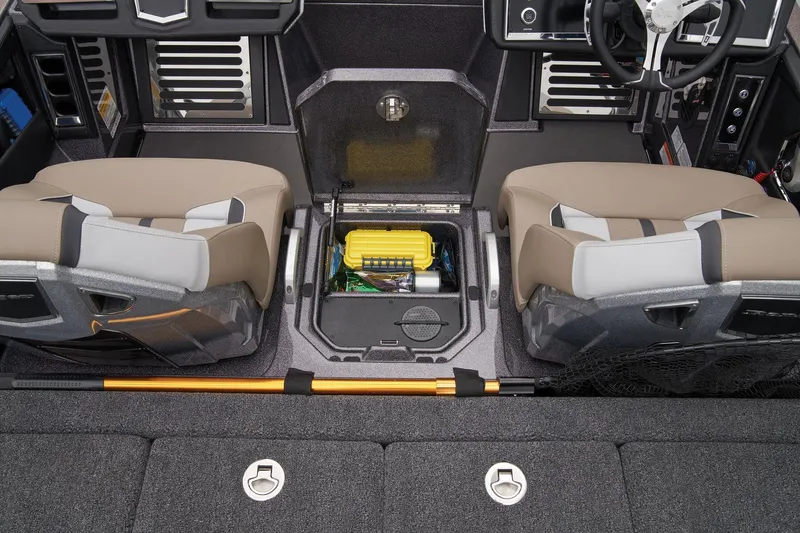 Slide: The Image of Ranger Z521R 2025 - 63