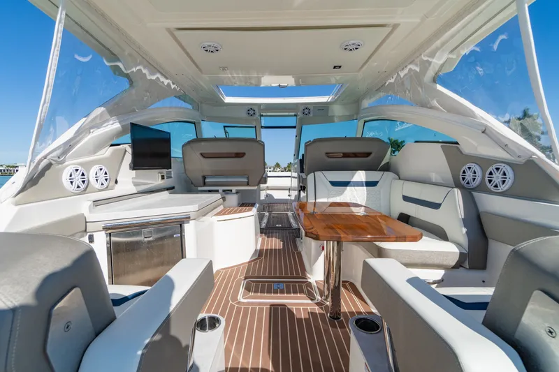 Slide: The Image of Interior of 2023 Tiara Yachts 34 LX with luxurious design. - 41