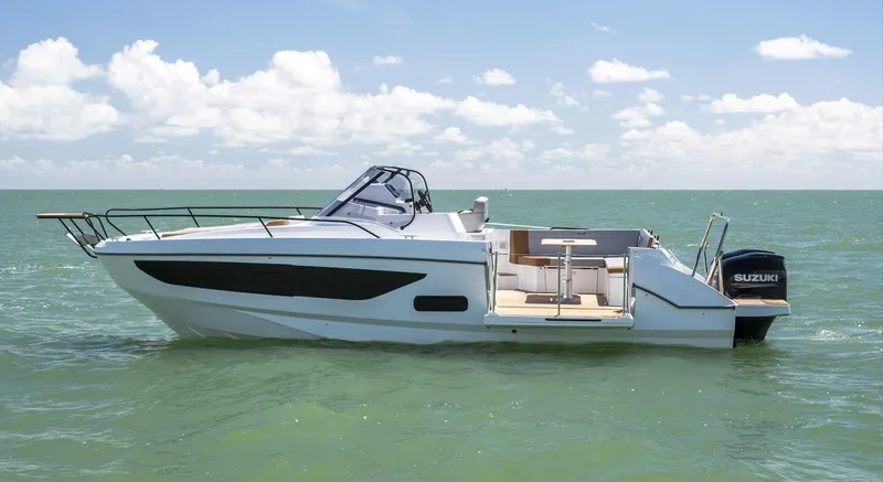 Slide: The Image of Beneteau Flyer 9 SUNdeck 2023 on calm waters. - 4