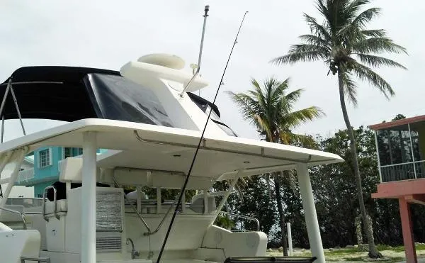 Slide: The Image of Silverton 322 Motor Yacht 1999 - 10