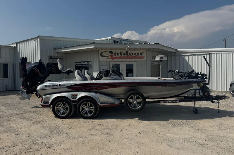 The Image of 2023 Ranger Z520R boat parked outside Outdoor Specialties building. - 0