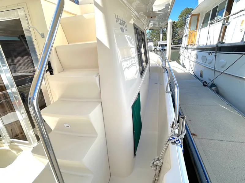 Slide: The Image of Mainship Trawler 2004 - 11