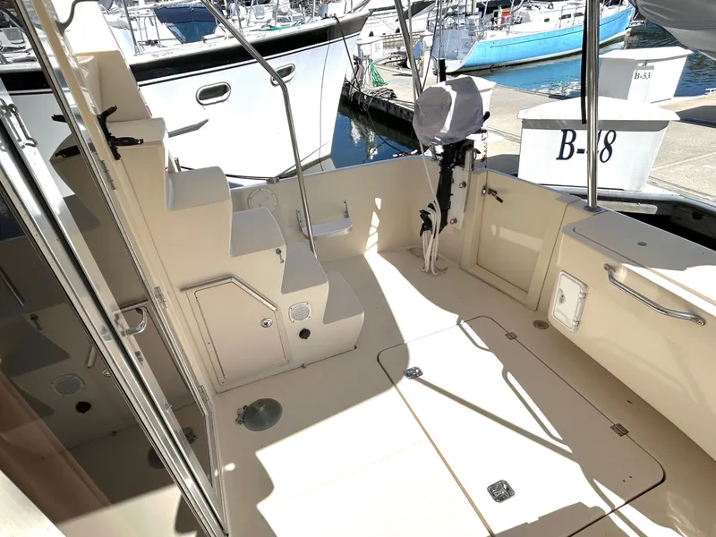 Slide: The Image of Mainship Trawler 2004 - 14