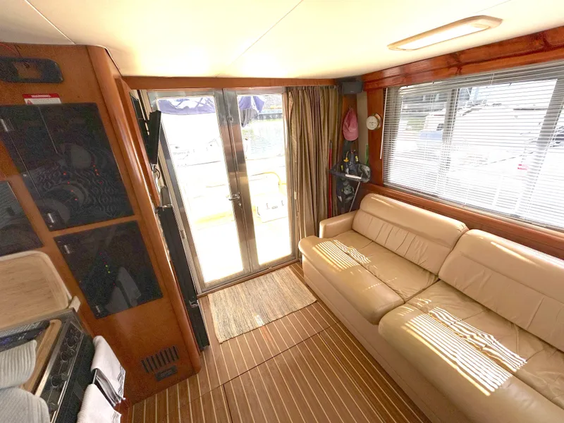 Slide: The Image of Mainship Trawler 2004 - 34