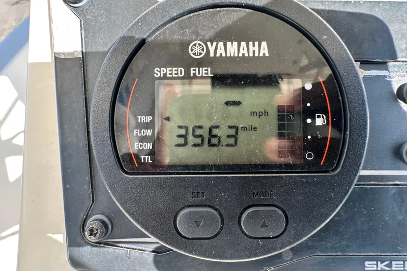 Slide: The Image of Yamaha speed fuel gauge on 2016 Skeeter SX2250, displaying 356.3 miles. - 33