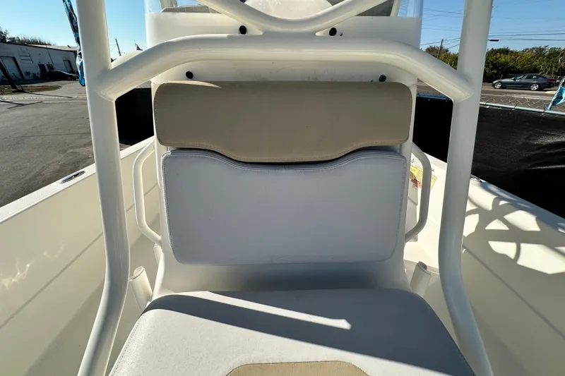 Slide: The Image of 2016 Skeeter SX2250 boat seat and console, outdoor view. - 65