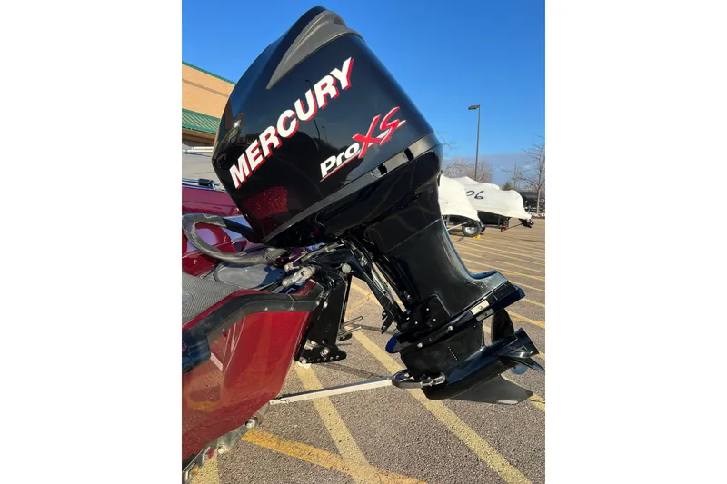 Slide: The Image of Mercury Pro XS outboard motor on 2000 Ranger 619DVS Fisherman boat. - 5
