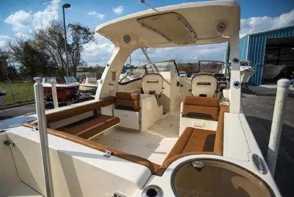 Slide: The Image of Scout 275 Dorado 2016 - 2