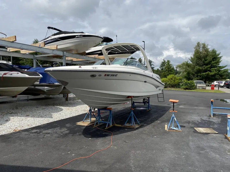 Slide: The Image of Sea Ray 250 SLX 2008 - 3