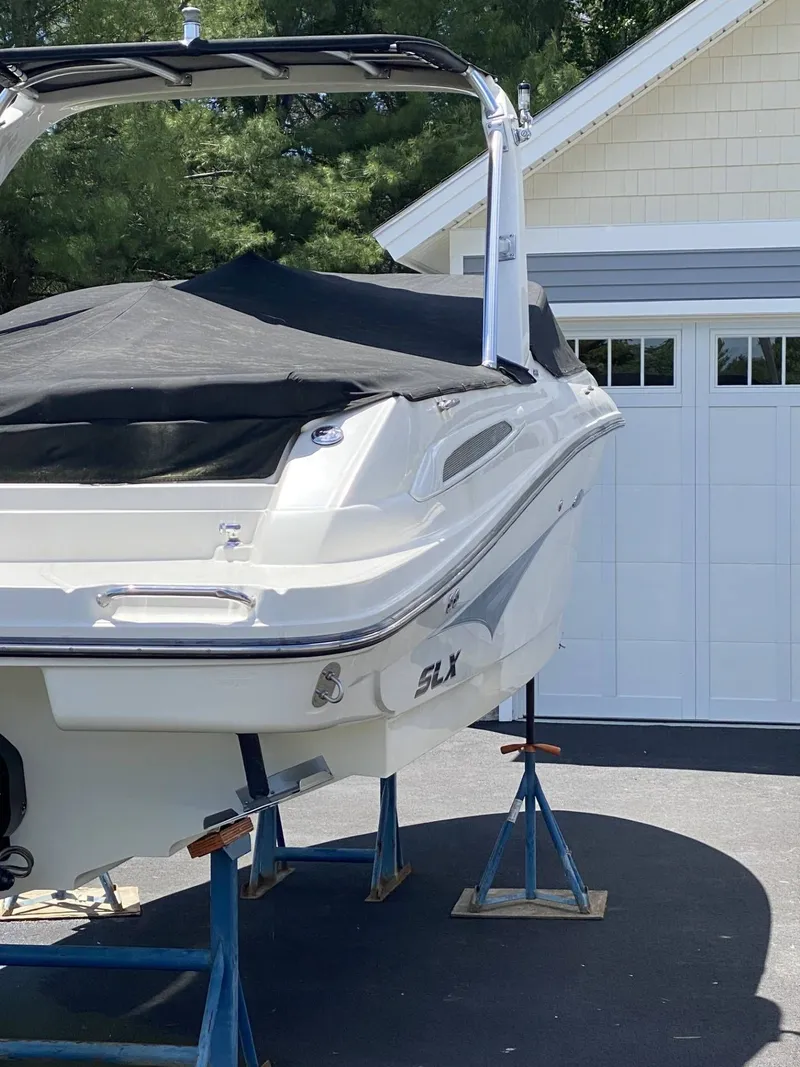 Slide: The Image of Sea Ray 250 SLX 2008 - 4