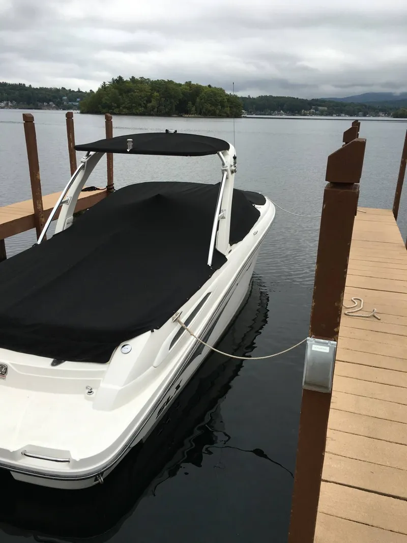 Slide: The Image of Sea Ray 250 SLX 2008 - 8