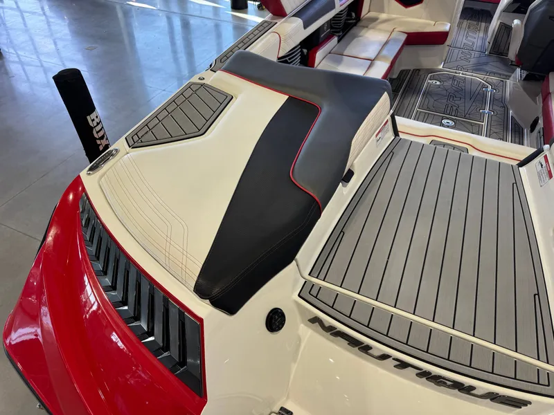 Slide: The Image of Nautique Super Air Nautique G23 2019 - 12