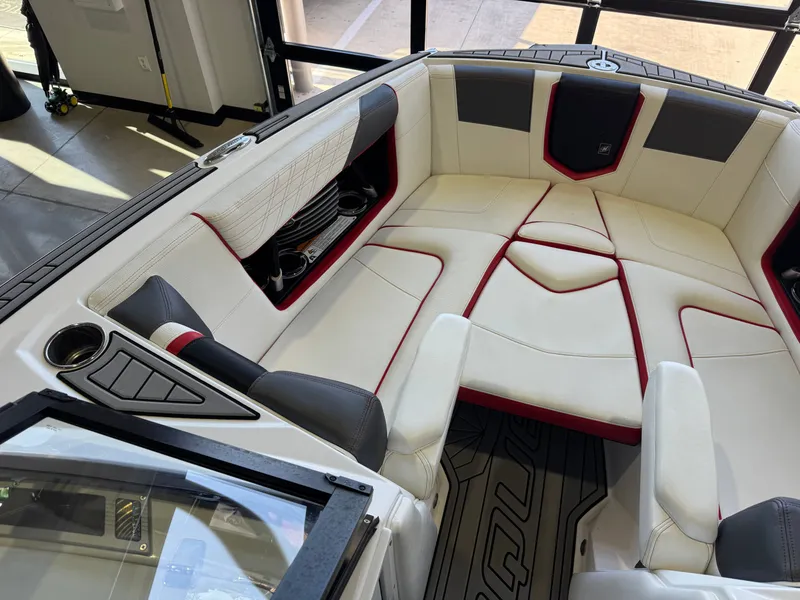 Slide: The Image of Nautique Super Air Nautique G23 2019 - 19