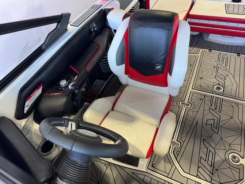 Slide: The Image of Nautique Super Air Nautique G23 2019 - 21