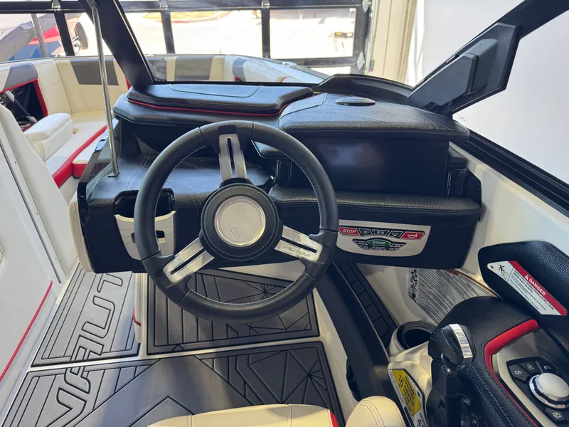 Slide: The Image of Nautique Super Air Nautique G23 2019 - 26