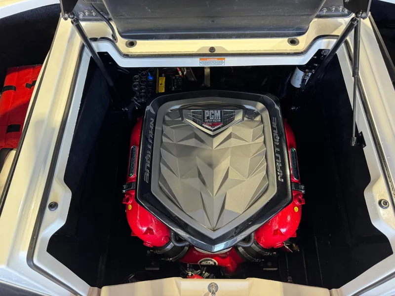 Slide: The Image of Nautique Super Air Nautique G23 2019 - 28