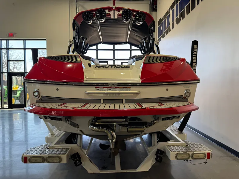 Slide: The Image of Nautique Super Air Nautique G23 2019 - 6