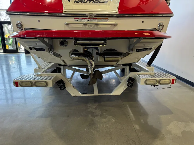 Slide: The Image of Nautique Super Air Nautique G23 2019 - 7